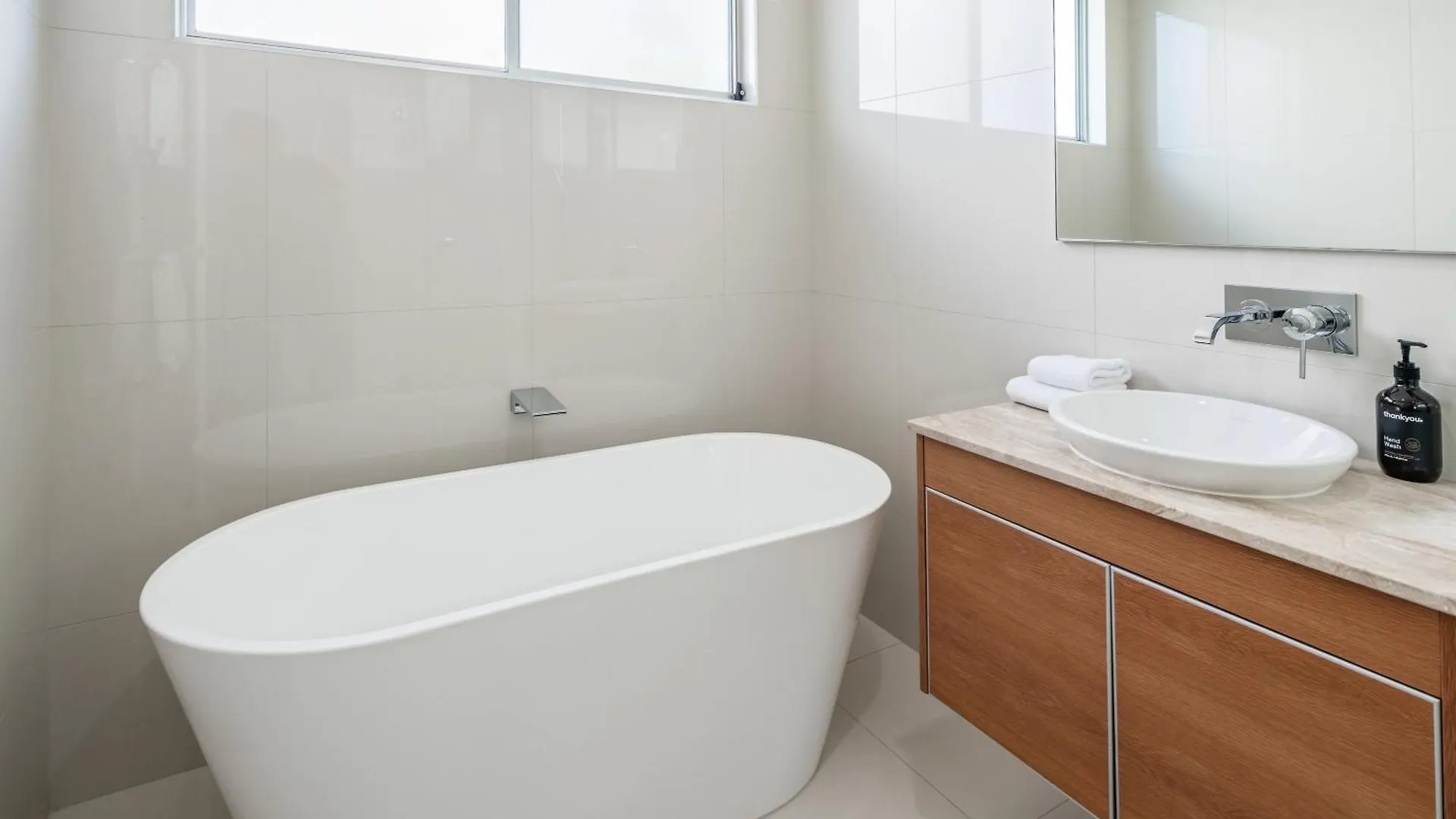 Headlands Hideaway - Pet Friendly Home At Moffs Caloundra Australie