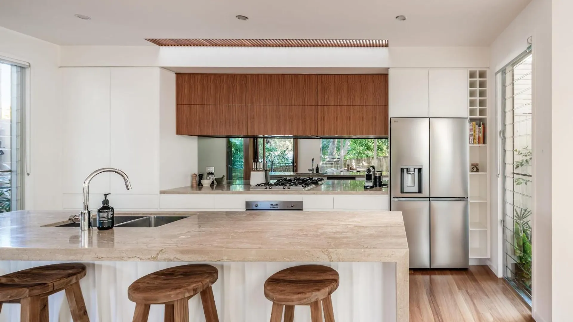 Headlands Hideaway - Pet Friendly Home At Moffs Caloundra 0*,  Australie
